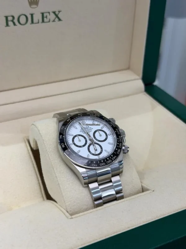 Rolex Daytona ceramica panda bianco del 2023 Italia full set excellent condition con documenti