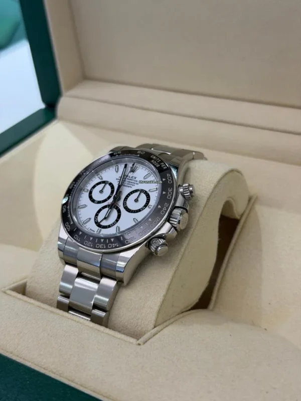 Rolex Daytona ceramica panda bianco del 2023 Italia full set excellent condition con documenti