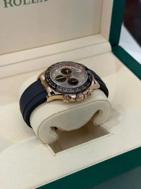 IMG_3857.jpg Rolex Daytona everose sundust del 2023 Italia oysterflex oro rosa full set top condition