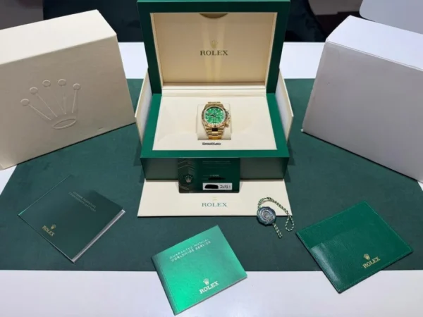 IMG_3860-1067x800.jpg Rolex Daytona Green dial NUOVO John Mayer quadrante verde del 2021 full set Italia