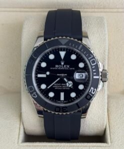 Rolex Yacht-Master 42 oro bianco oysterflex del 2021 full set top condition con documenti