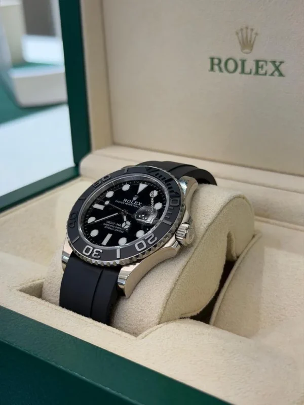 Rolex Yacht-Master 42 oro bianco oysterflex del 2021 full set top condition con documenti