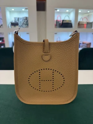Hermes Evelyne 16 Amazone biscuit camel 2025