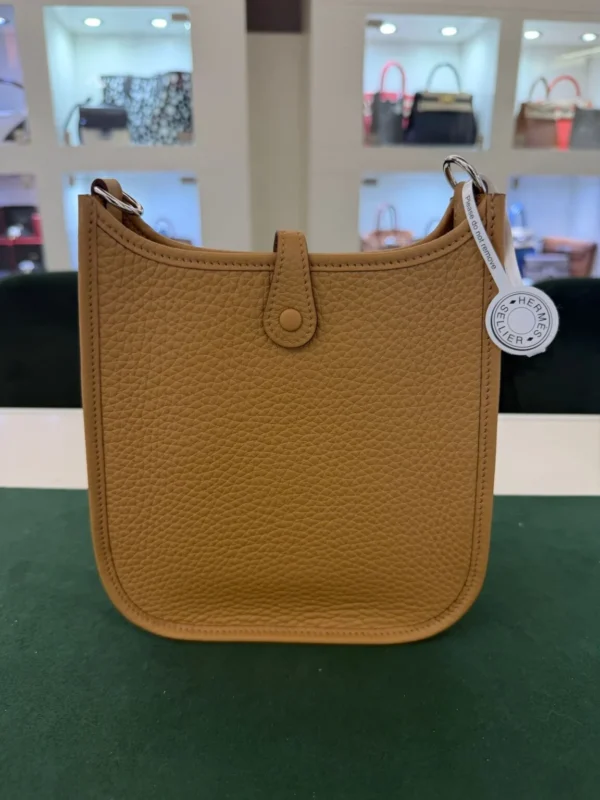 Hermes Evelyne 16 Amazone biscuit camel 2025