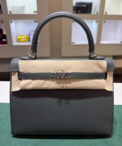 Hermès Kelly 25 Sellier Nuova 2026 stampa G in pelle Epsom colore vert mangrove con hardware palladio