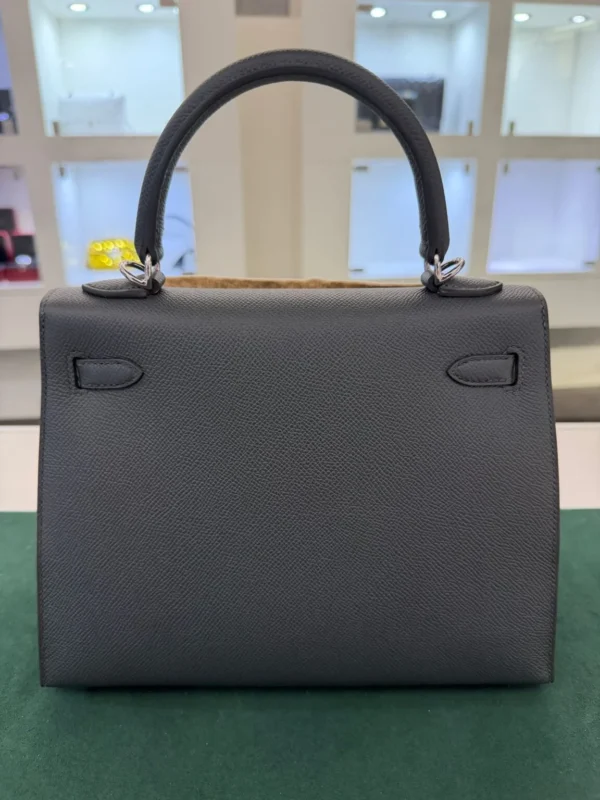 Hermès Kelly 25 Sellier Nuova 2026 stampa G in pelle Epsom colore vert mangrove con hardware palladio