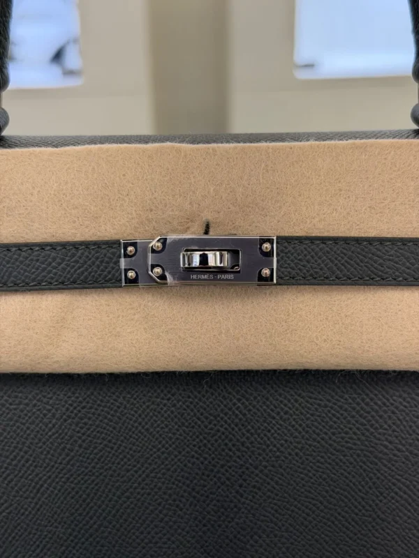 Hermès Kelly 25 Sellier Nuova 2026 stampa G in pelle Epsom colore vert mangrove con hardware palladio