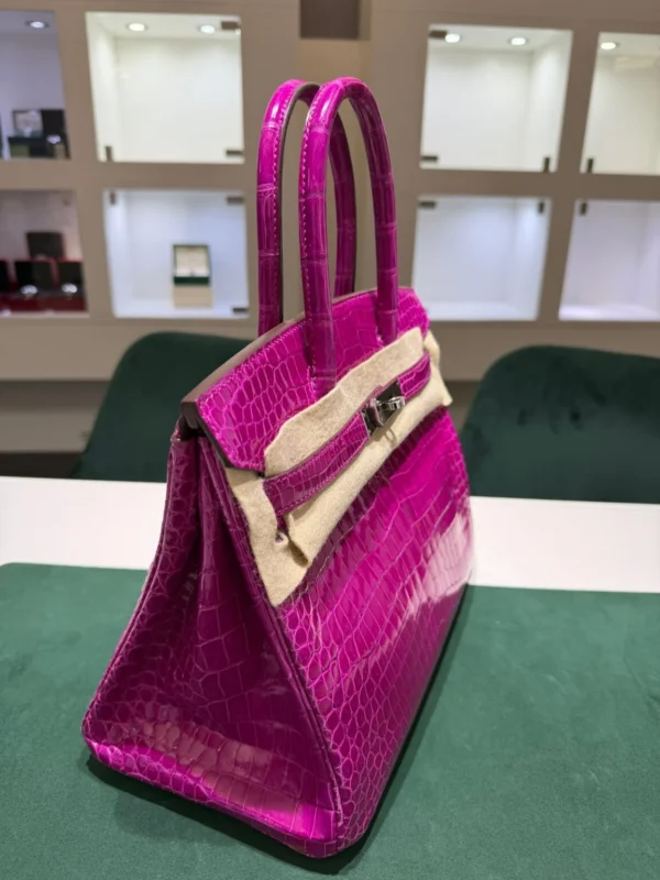 Hermès Birkin 30 CROCODYLUS POROSUS second hand fuxia del 2022 full set top condition hardware in palladio