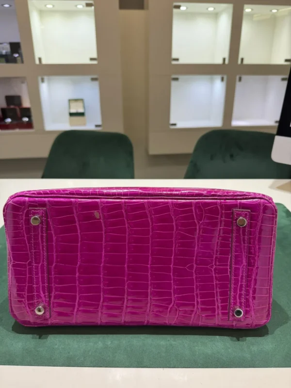 Hermès Birkin 30 CROCODYLUS POROSUS second hand fuxia del 2022 full set top condition hardware in palladio