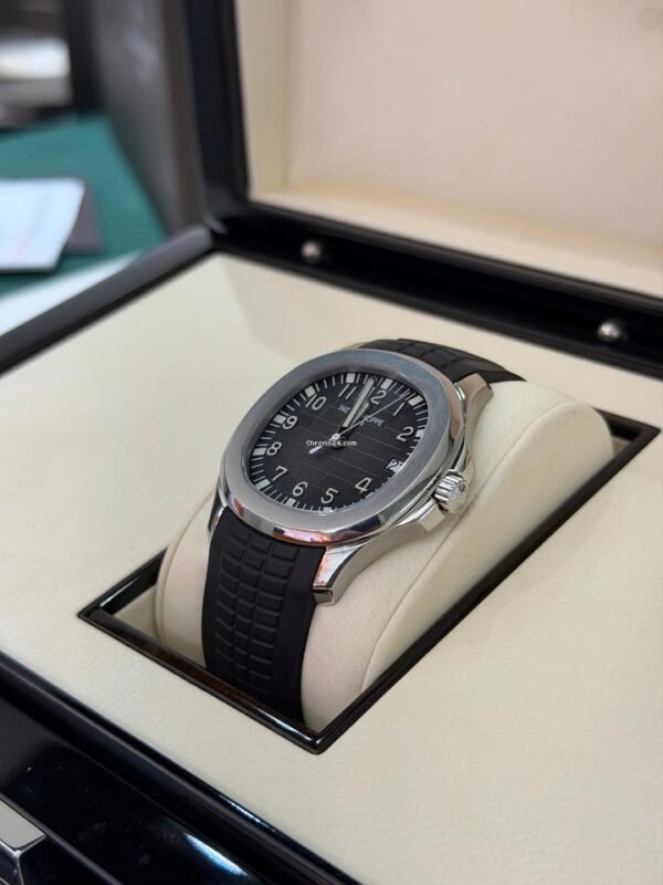Patek Philippe Aquanaut 40mm del 2009 full set excellent condition con documenti e scatola Patek