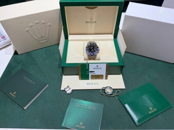 Rolex GMT-Master II Batman del 2014 card bicolore full set top condition con documenti e scatola