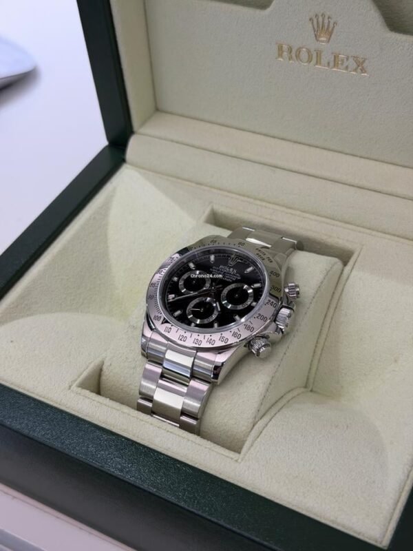 Rolex Daytona Cosmograph del 2010 claps lunga full set top condition con documenti e scatola