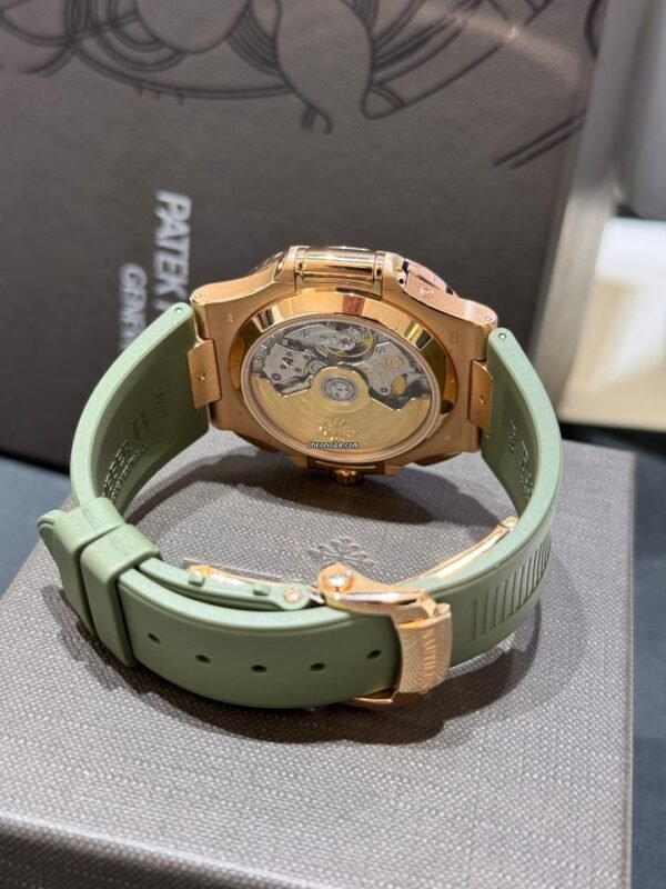 Patek Philippe Nautilus rose gold del 2012 full set excellent condition con documenti e scatola Patek