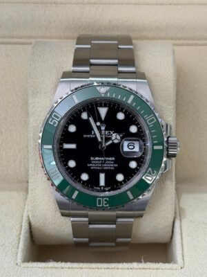 Rolex Submariner Date Starbucks del 2020 full set top condition con documenti e scatola