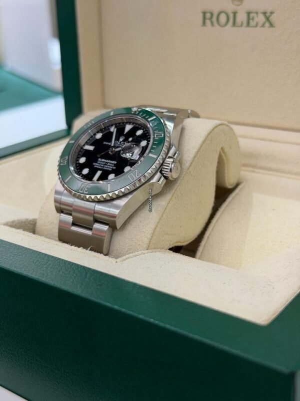 Rolex Submariner Date Starbucks del 2020 full set top condition con documenti e scatola