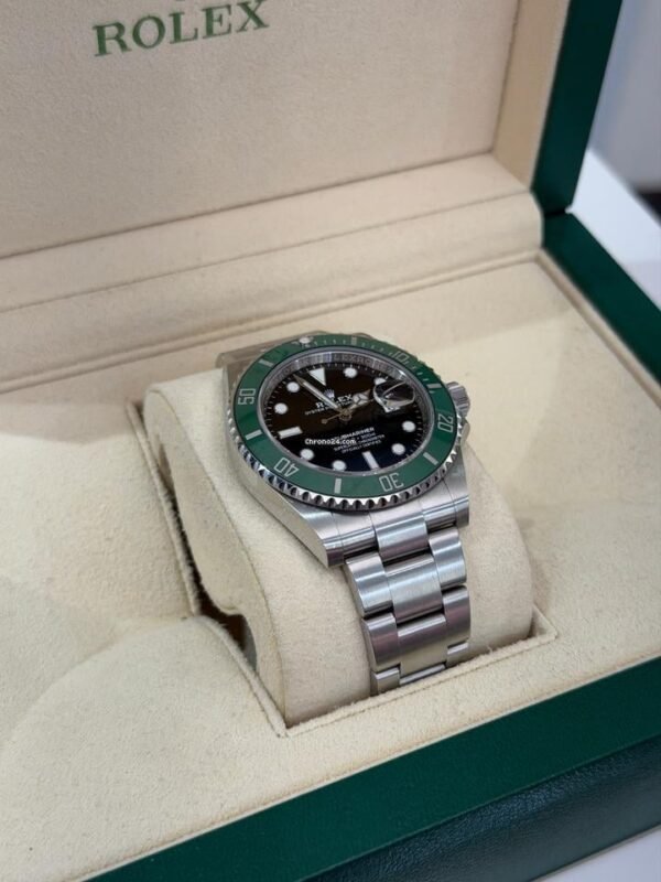 Rolex Submariner Date Starbucks del 2020 full set top condition con documenti e scatola