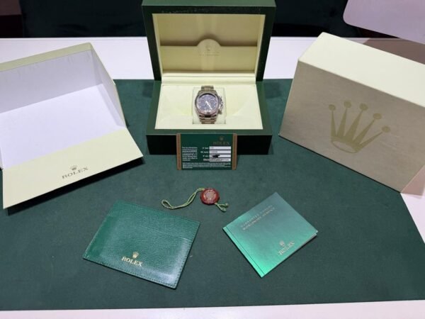Rolex Daytona oro balck silver racing dial del 2009 Italia full set top condition documenti