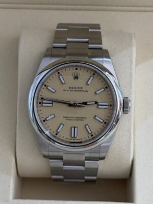 Rolex Oyster Perpetual Stainless Dial 41mm NUOVO 2026 Italia champagne beige giallo full set