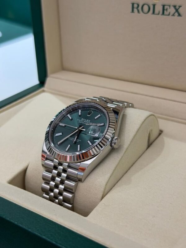 Rolex Datejust 41 NUOVO 2026 Maggio jubilee Green verde menta full set con documenti e scatola