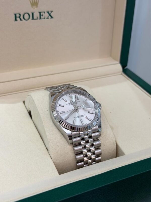 Rolex Datejust 36 NUOVO 2026 Maggio jubilee argent&eacute; full set con documenti e scatola Rolex