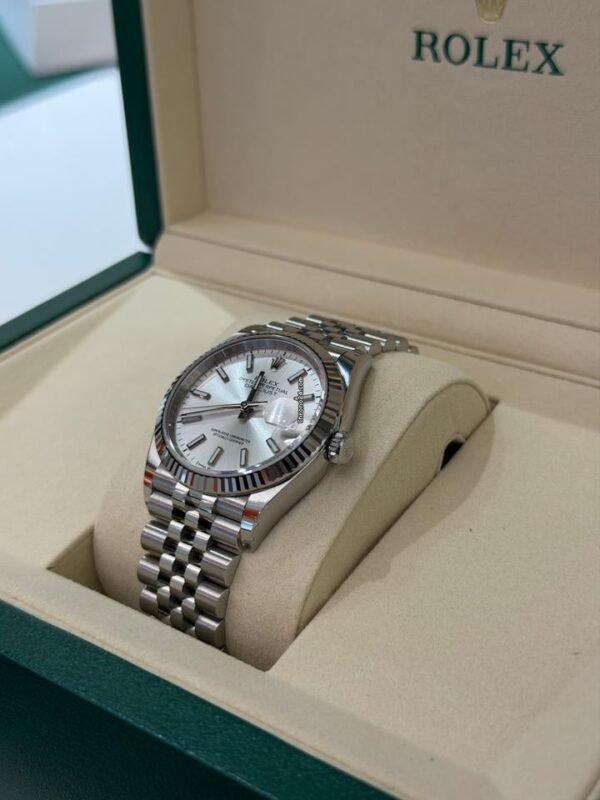 Rolex Datejust 36 NUOVO 2026 Maggio jubilee argent&eacute; full set con documenti e scatola Rolex