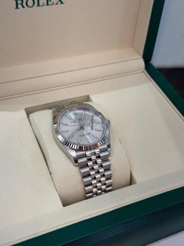 Rolex Datejust 36 NUOVO 2026 Maggio jubilee argent&eacute; full set con documenti e scatola Rolex