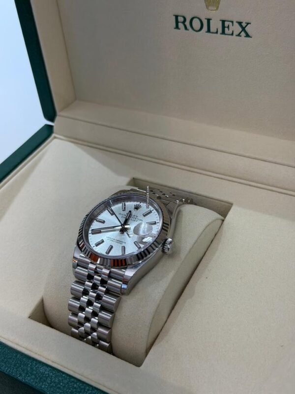 Rolex Datejust 36 NUOVO 2026 Maggio jubilee argent&eacute; full set con documenti e scatola Rolex