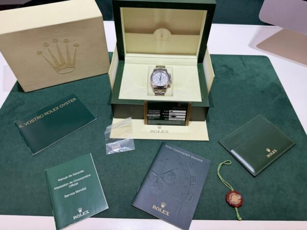 Rolex Daytona Cosmograph bianco white del 2007 full set top condition con documenti e scatola