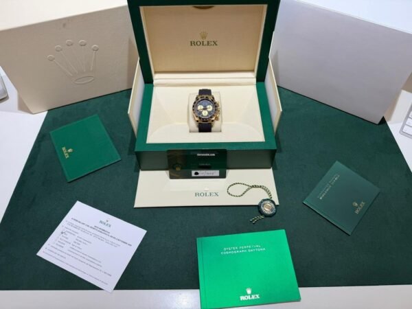 IMG_9474 Rolex Daytona Paul Newman NUOVO 2025 Novembre Italia oysterflex oro giallo full set