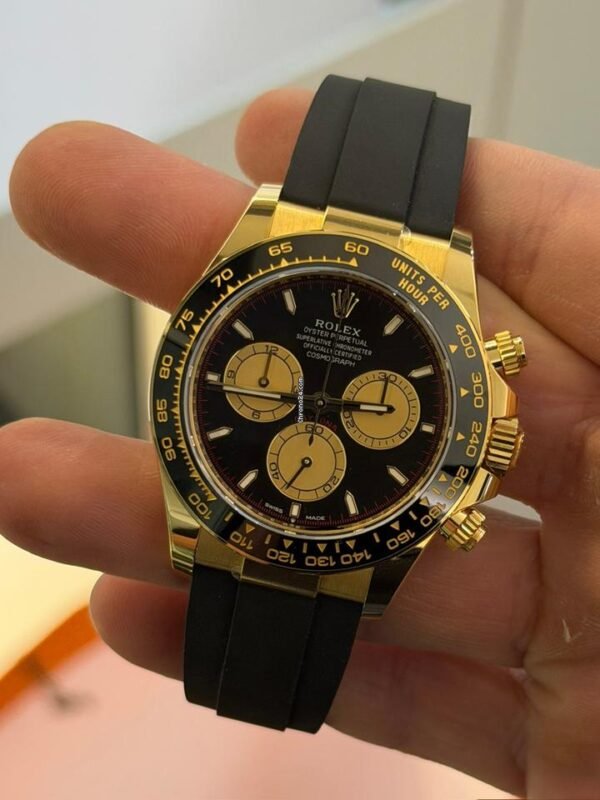 IMG_9478 Rolex Daytona Paul Newman NUOVO 2025 Novembre Italia oysterflex oro giallo full set