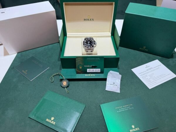 IMG_9649 Rolex Submariner (No Date) No-date 41mm NUOVO 2026 Maggio Italia full set con documenti e scatola Rolex