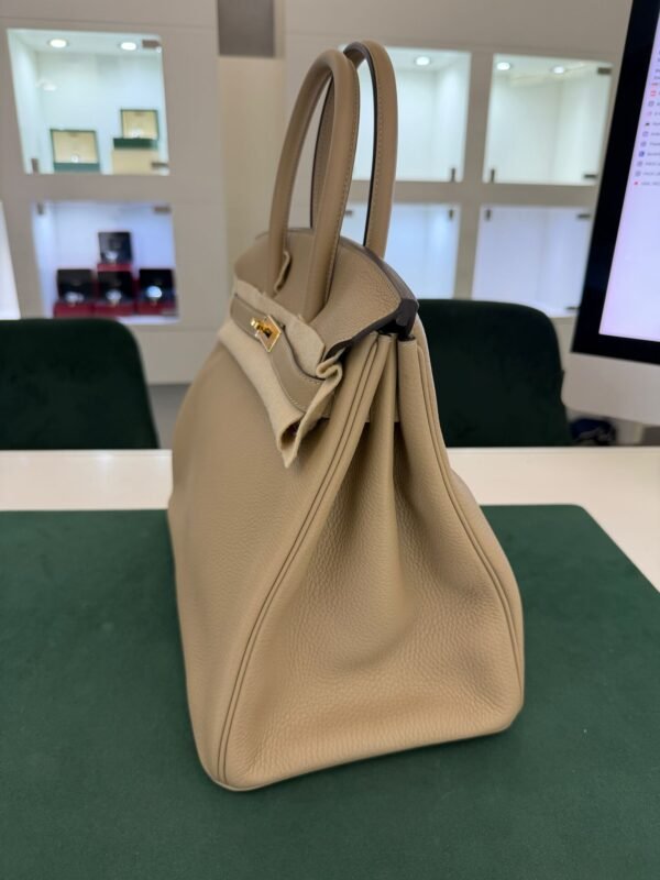 Hermès Birkin 35 veau taurillon clemence NUOVA Novembre 2021 seriale Z color sabbia ( trench) hardware dorato full set con duplicato della  fattura Hermès pellicole stickers ovunque .
