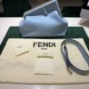 Fendi First Medium azzurro cielo con hardware dorato