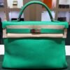 Hermès Kelly 40  hardware palladio second hand Retourne color vert Menthe in Taurillon Clémence