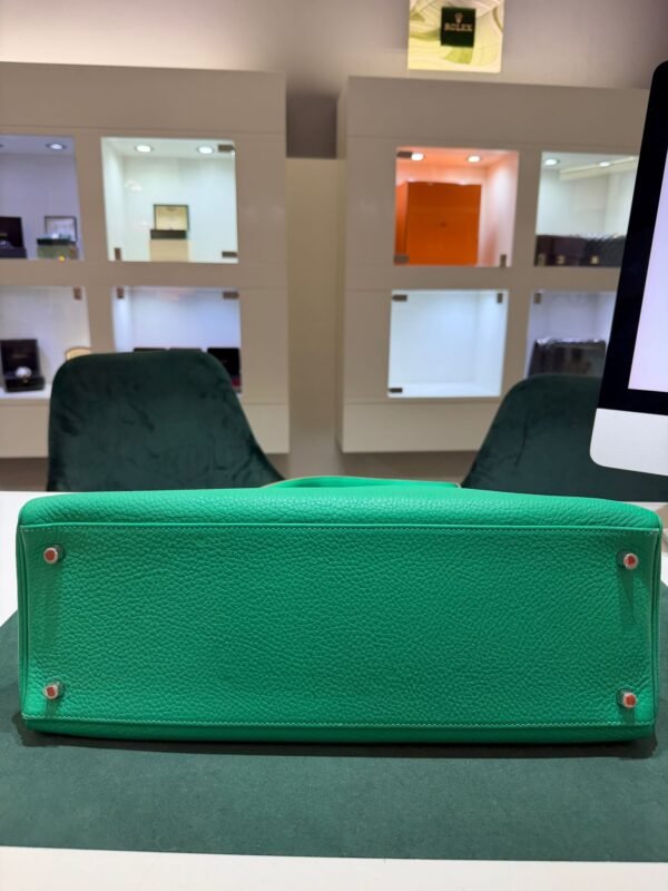 Hermès Kelly 40  hardware palladio second hand Retourne color vert Menthe in Taurillon Clémence