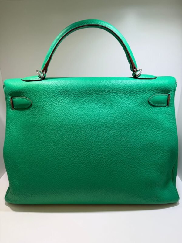 Hermès Kelly 40  hardware palladio second hand Retourne color vert Menthe in Taurillon Clémence