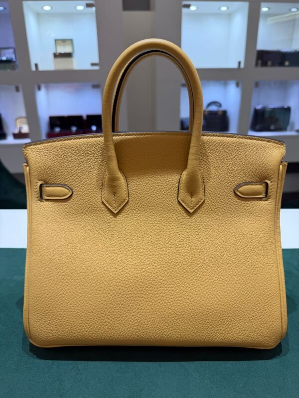 WhatsApp Image 2026-05-20 at 20.36.59 Hermès Birkin 25 retourne veau togo colore Paille ( giallo ) stampa G NUOVA 2026 hardware palladio full set con scontrino ufficiale Hermès pellicole stickers ovunque