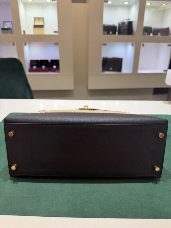 WhatsApp Image 2026-05-20 at 20.37.31 (1) Hermès Kelly 28 sellier veau pellame epsom NUOVA 2026 seriale K color Noir nero con hardware dorato con tutti gli adesivi di protezione
