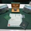 Rolex GMT-Master Pepsi del 1999 Only Swiss full set excellent condition con documenti e scatola