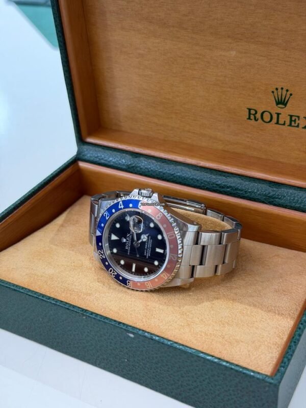 Rolex GMT-Master Pepsi del 1999 Only Swiss full set excellent condition con documenti e scatola