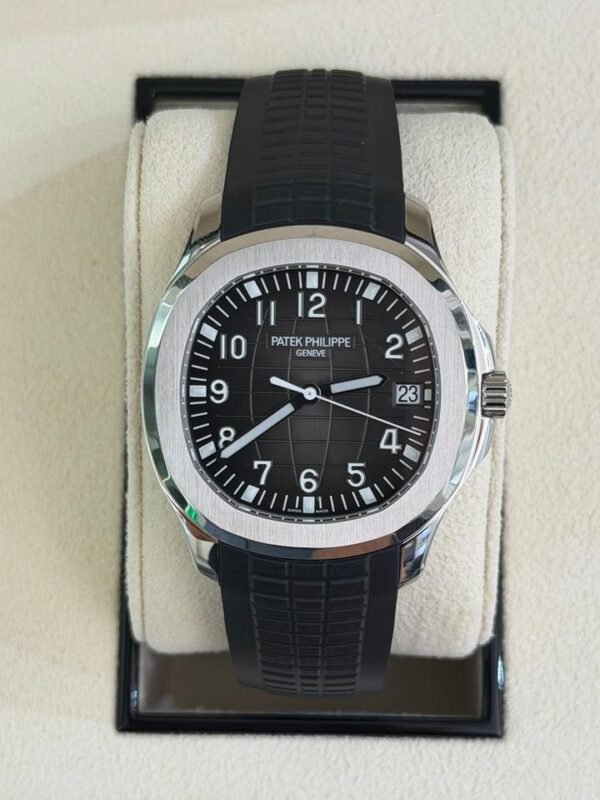 Patek Philippe Aquanaut 40mm NUOVO 2024 Italia full set new clasp - uncut - MAI indossato con documenti