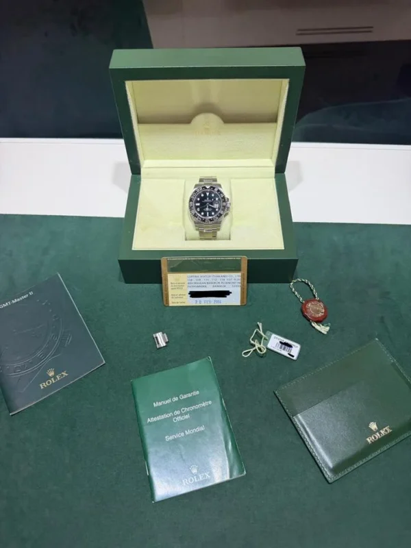 Rolex GMT-Master II ceramica nera del 2014 full set top condition con documenti e scatola