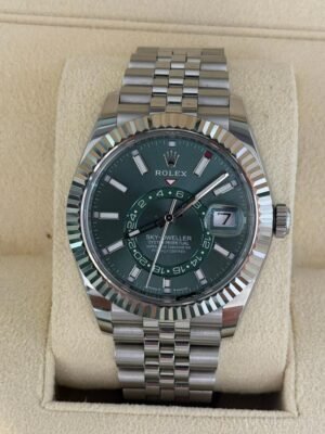 Rolex Sky-Dweller verde - green - menta del 2025 Jubilee Italia full set excellent condition