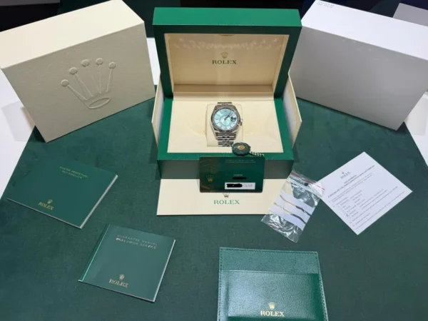 Rolex Sky-Dweller verde - green - menta del 2025 Jubilee Italia full set excellent condition