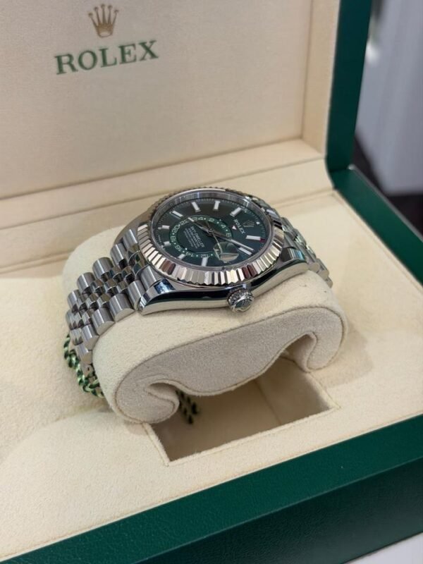 Rolex Sky-Dweller verde - green - menta del 2025 Jubilee Italia full set excellent condition