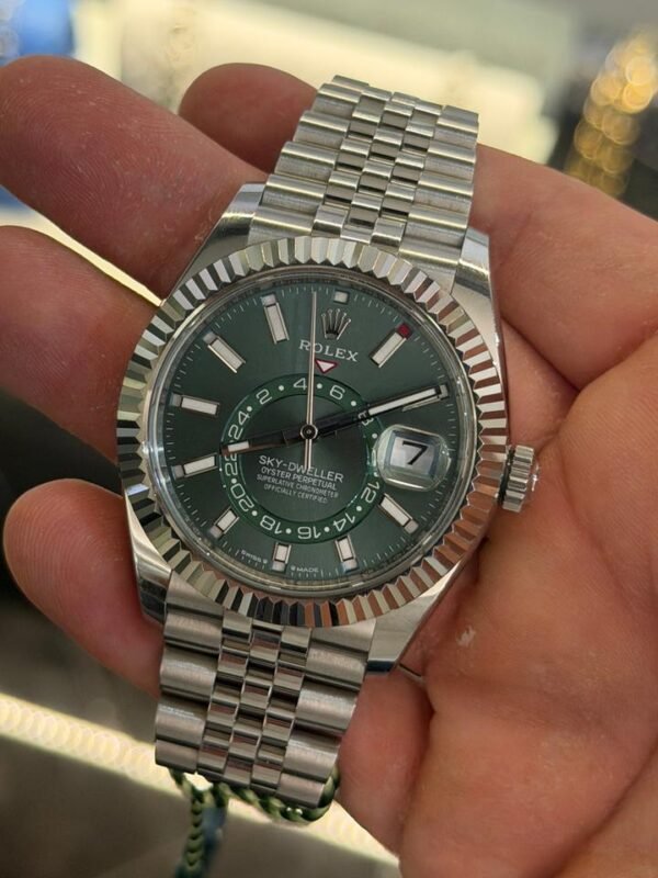 Rolex Sky-Dweller verde - green - menta del 2025 Jubilee Italia full set excellent condition