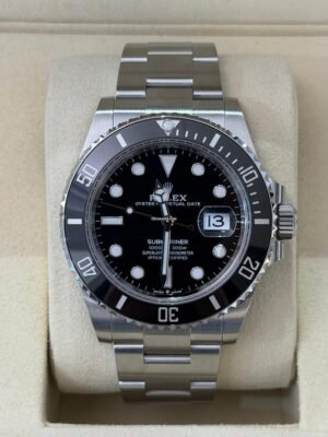 Rolex Submariner Date 41mm NUOVO 2026 Giugno Italia full set con documenti e scatola Rolex