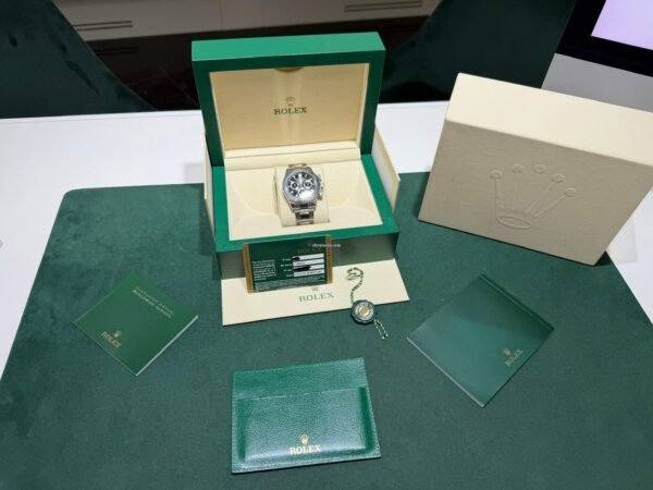Rolex Daytona Cosmograph del 2013 claps lunga full set top condition con documenti e scatola