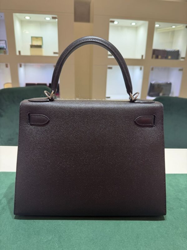 WhatsApp Image 2026-05-20 at 11.02.22 (2) Hermès Kelly 28 sellier veau pellame epsom second hand del 2017 color Noir nero con hardware palladio full set excellent condition