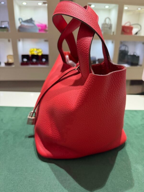 WhatsApp Image 2026-06-10 at 10.21.05 (4) Hermès Picotin Lock 22 nuova Rouge vermillon taurillon clemence